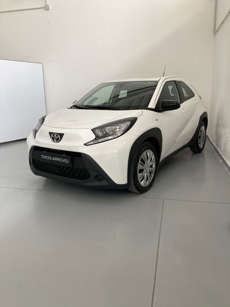 Toyota Aygo X 1.0 Active 72cv del 2022 usata a Barletta