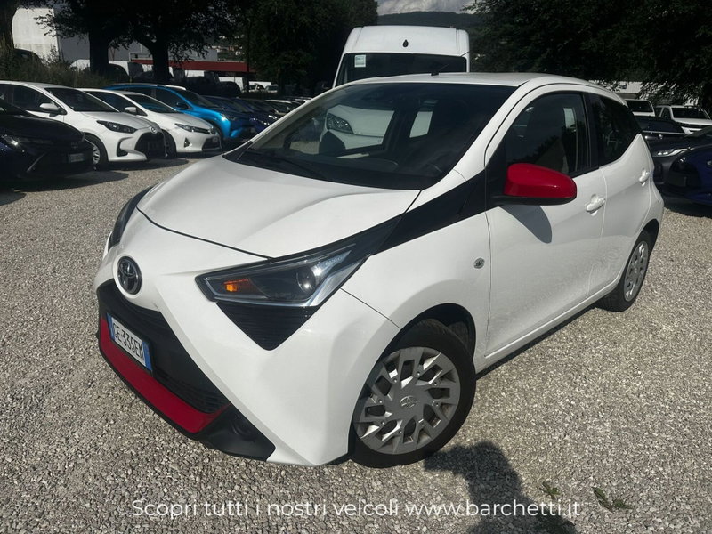 Toyota Aygo 1.0 VVT-i 72 CV 5 porte x-play del 2021 usata a Trento