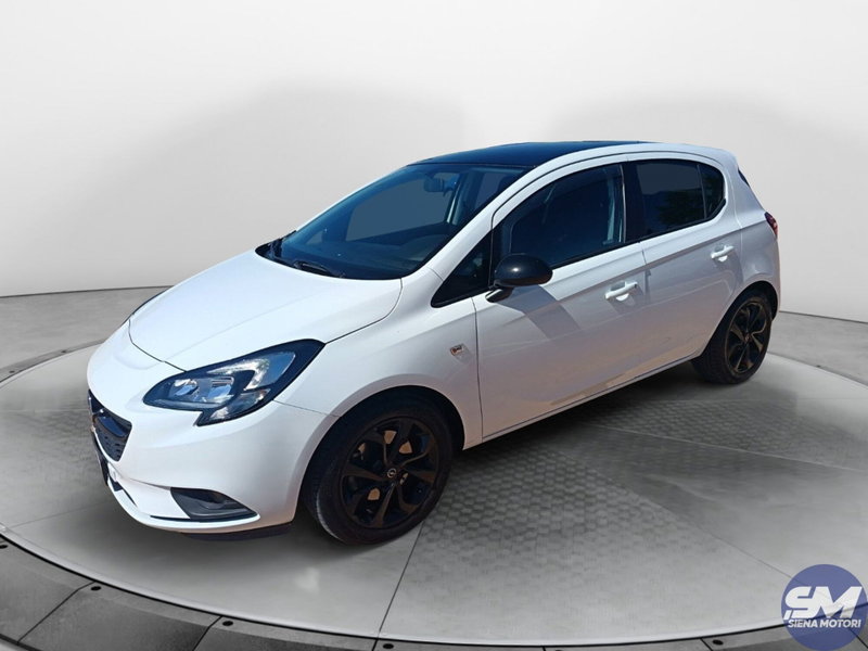 Opel Corsa Coupé 1.3 CDTI b-Color del 2017 usata a Siena