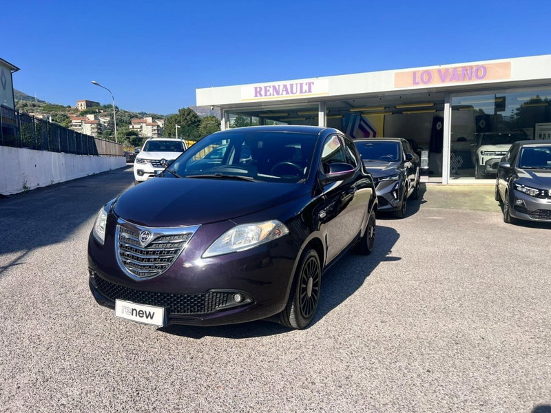 Lancia Ypsilon 1.2 69 CV 5 porte Elefantino del 2013 usata a Sant'Agata di Militello