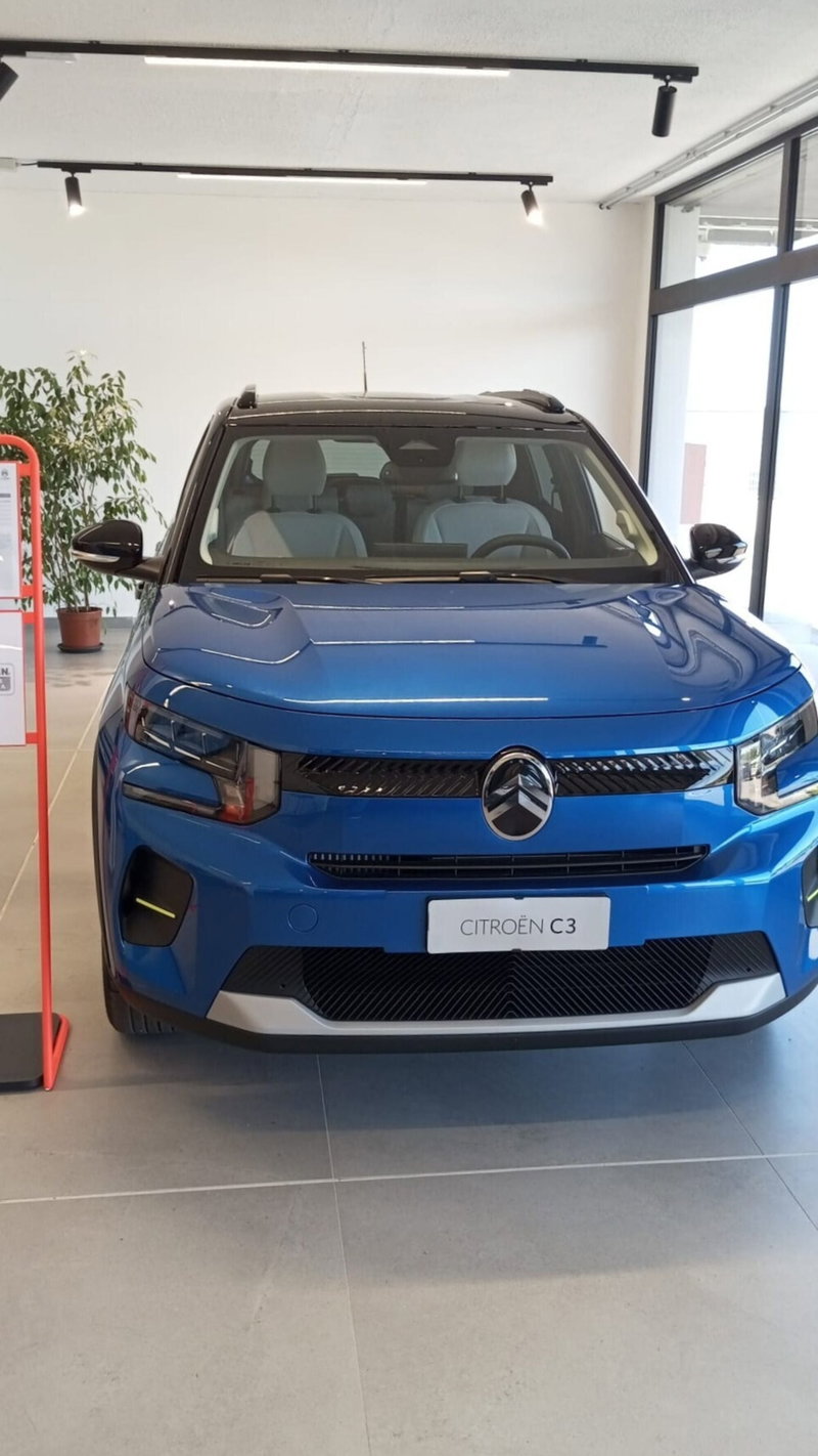 Citroen C3 1.2 puretech turbo Max 100cv s&s nuova a Olbia