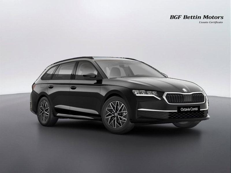 Skoda Octavia Station Wagon 1.5 tsi mhev Selection 115cv dsg nuova a Piove di Sacco