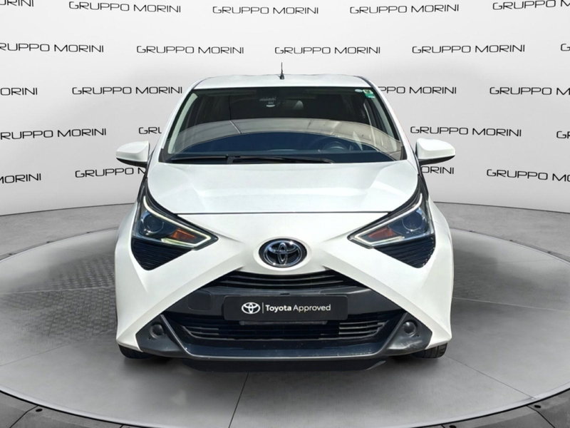 Toyota Aygo 1.0 VVT-i 72 CV 5 porte x-play MMT del 2021 usata a Imola