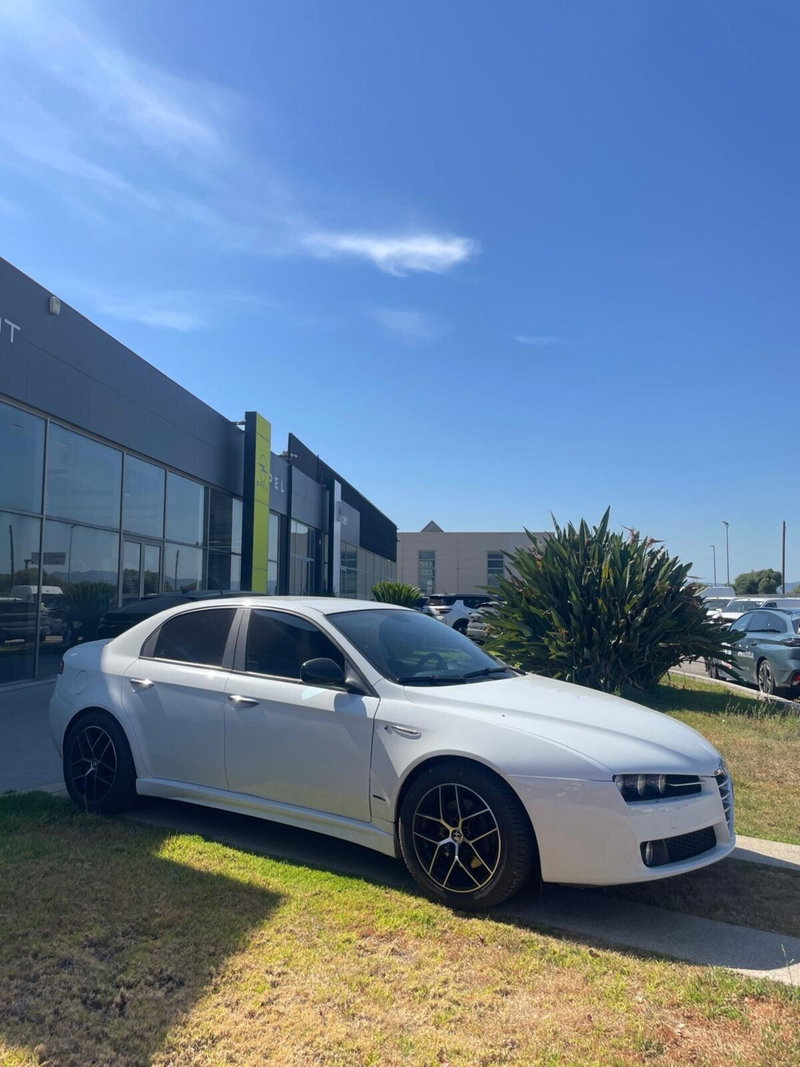 Alfa Romeo 159 2.0 JTDm Distinctive del 2010 usata a Olbia