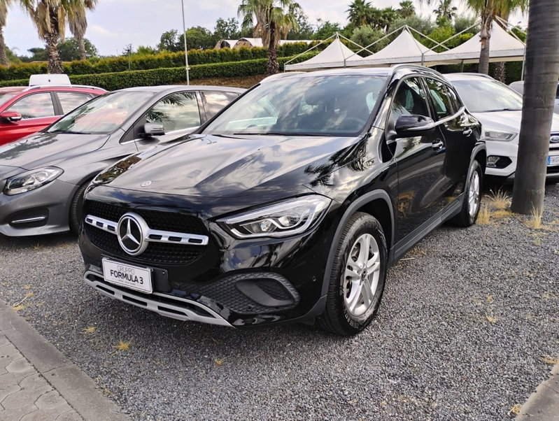 Mercedes-Benz GLA SUV 250 e phev Advanced auto del 2023 usata a Messina