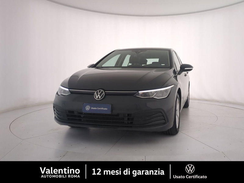 Volkswagen Golf 1.0 eTSI EVO DSG Life del 2023 usata a Roma
