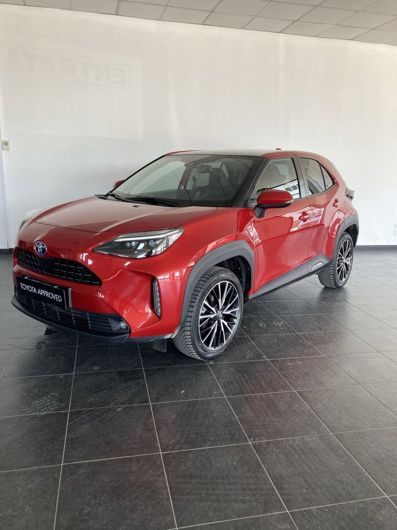 Toyota Yaris Cross 1.5 Hybrid 5p. E-CVT Lounge del 2022 usata a San Severo