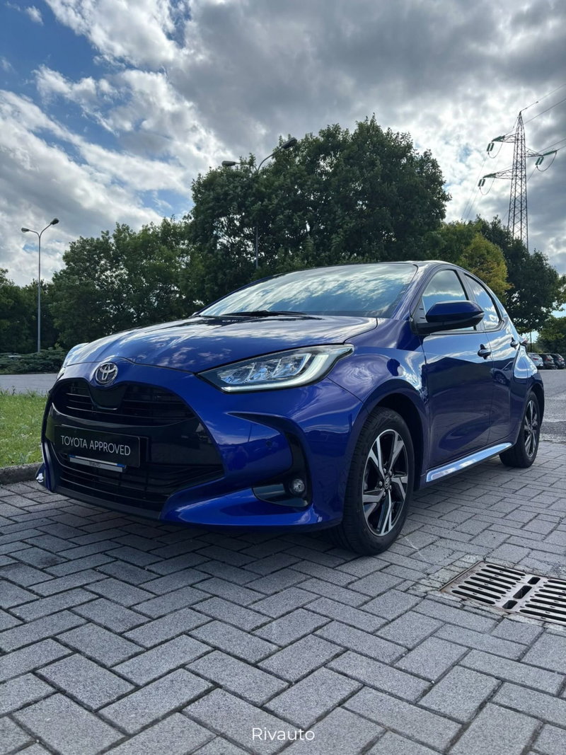 Toyota Yaris 1.5 Hybrid 5 porte Trend del 2025 usata a Erba