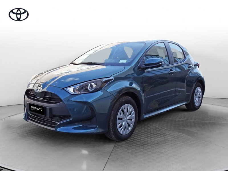 Toyota Yaris 1.5 Hybrid 5 porte Energy nuova a San Martino di Lupari