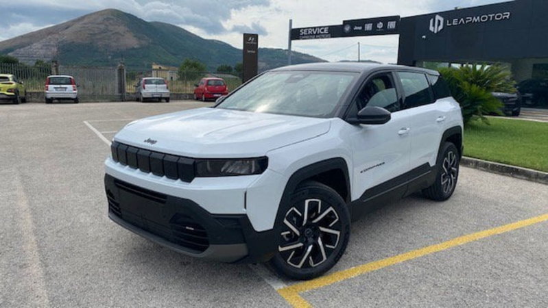 Jeep Compass 1.6 turbo e-hybrid phev Altitude fwd 225cv edct7 nuova a Benevento