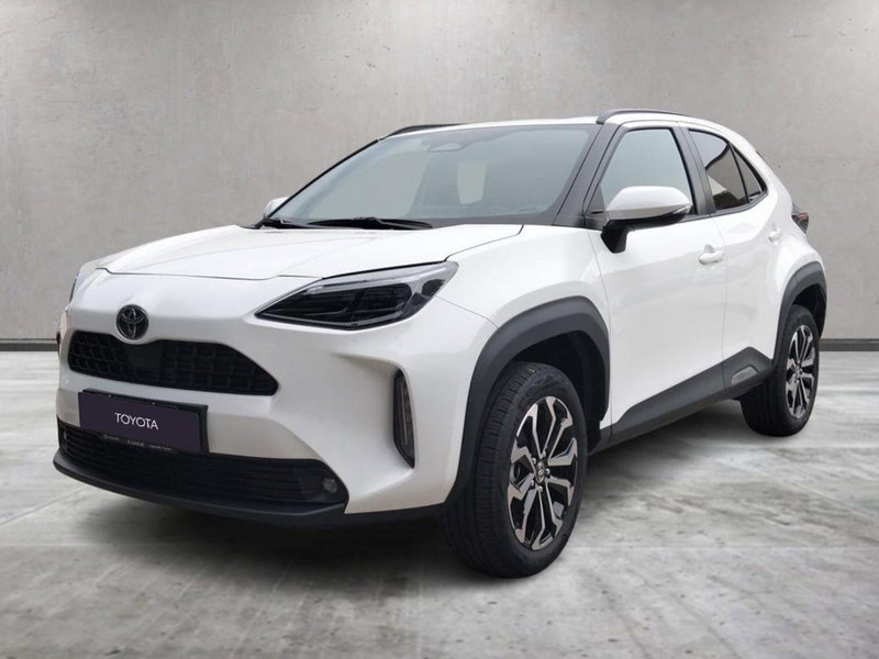Toyota Yaris Cross Trend awd-i 130cv e-cvt nuova a Frascati