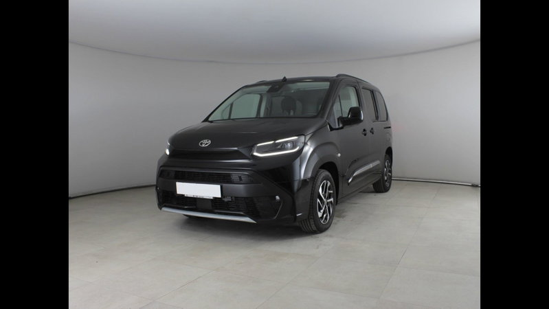 Toyota Proace City Verso City Verso 1.5D 130cv S&S mt6 L1 D Luxury del 2024 usata a Palermo