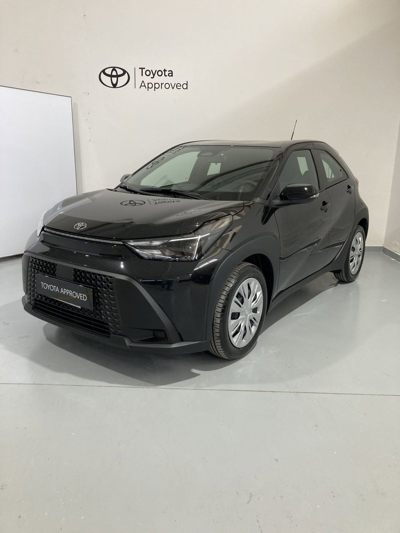 Toyota Aygo X 1.5 hybrid e-cvt nuova a Barletta