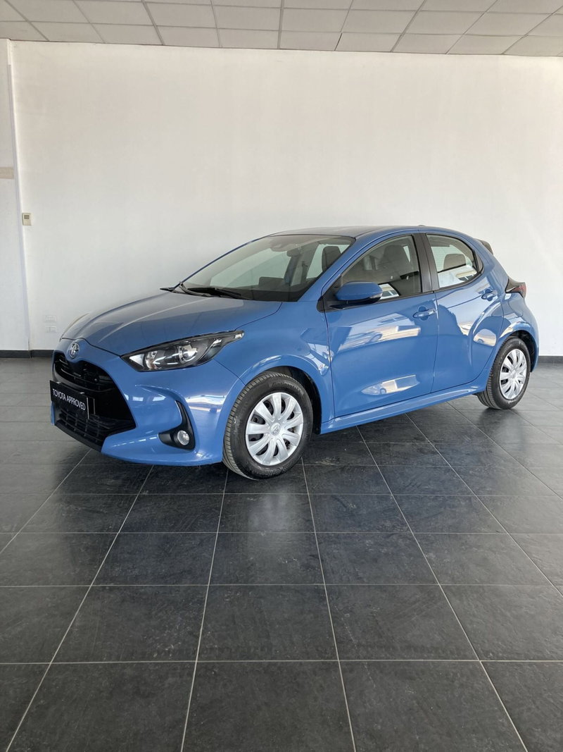 Toyota Yaris 1.0 5 porte Active del 2021 usata a San Severo