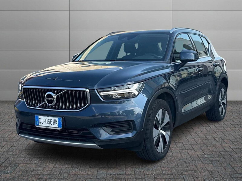 Volvo XC40 T4 Recharge Plug-in Hybrid Inscription Expression del 2022 usata a Reggio Calabria