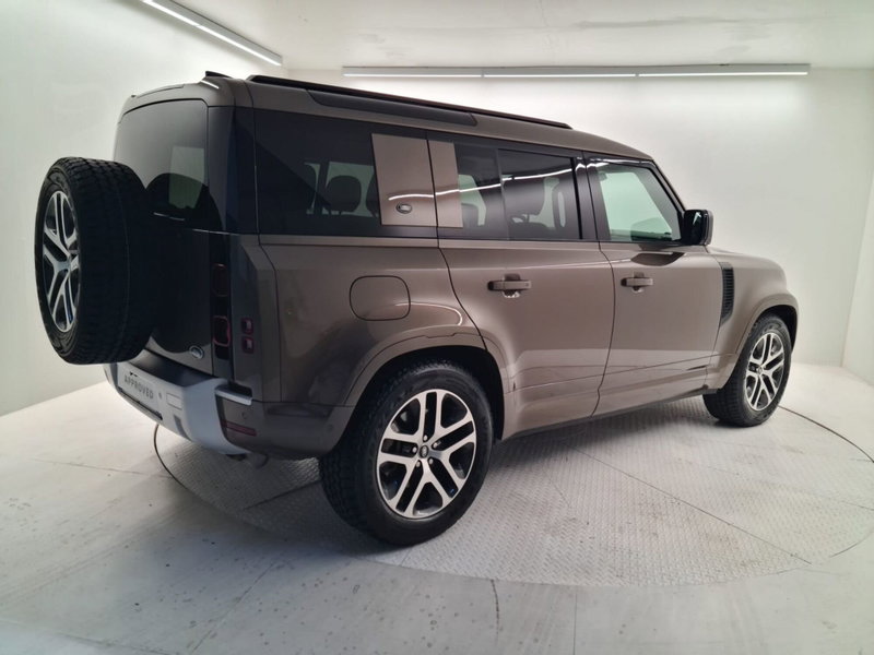 Land Rover Defender 110 3.0 l6 400 CV AWD Auto X-Dynamic S del 2022 usata a Bergamo