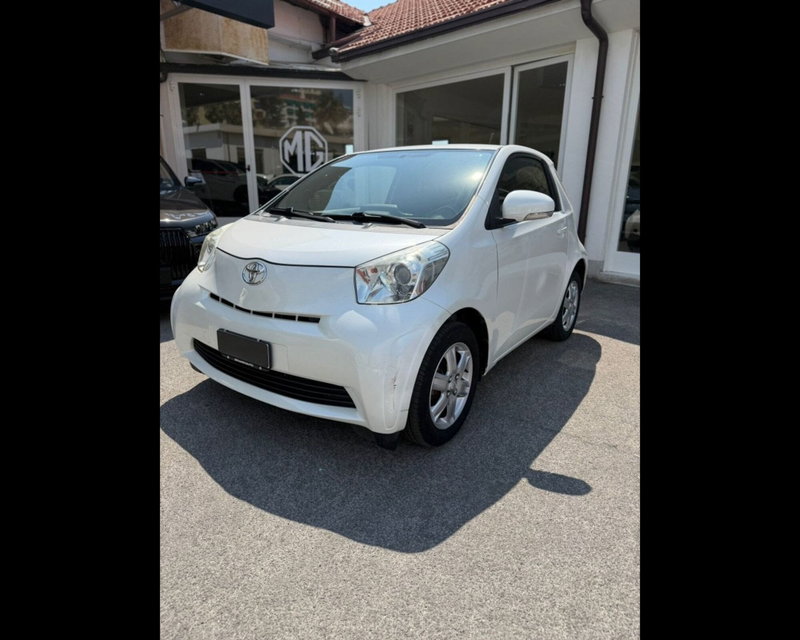 Toyota iQ 1.0 del 2010 usata a Sanremo