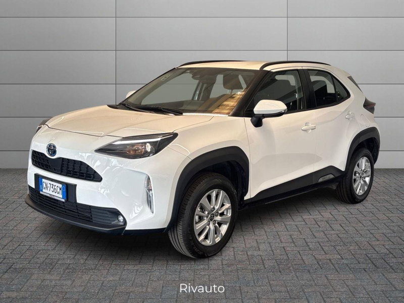Toyota Yaris Cross Active fwd 115cv e-cvt del 2023 usata a Como