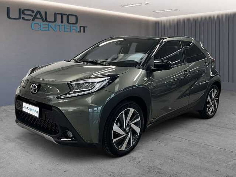 Toyota Aygo X 1.0 Lounge Air 72cv s-cvt del 2022 usata a Bergamo