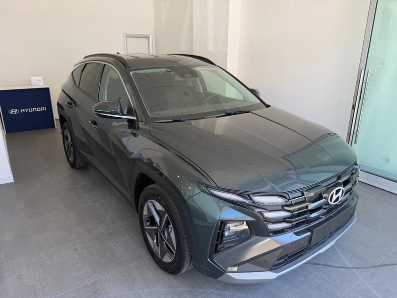 Hyundai Tucson 1.6 t-gdi Business 2wd mt nuova a Castellammare di Stabia