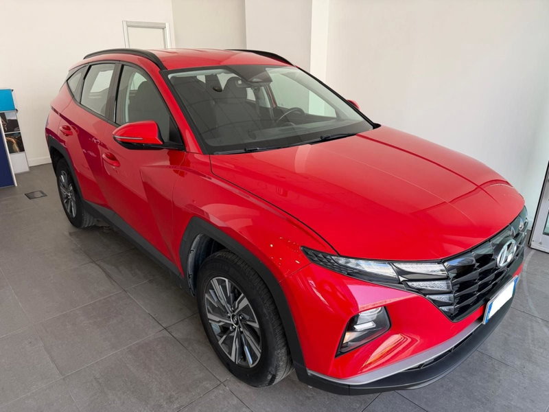 Hyundai Tucson 1.6 hev Xline 2wd auto del 2022 usata a Castellammare di Stabia
