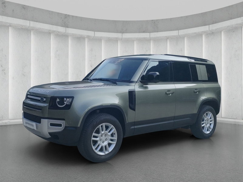 Land Rover Defender 110 3.0D I6 200 CV AWD Auto X-Dynamic S del 2025 usata a Pescate