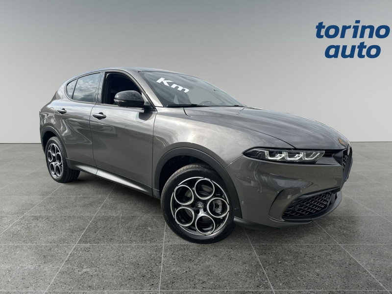 Alfa Romeo Tonale 1.3 phev Sprint Q4 270cv at6 nuova a Torino