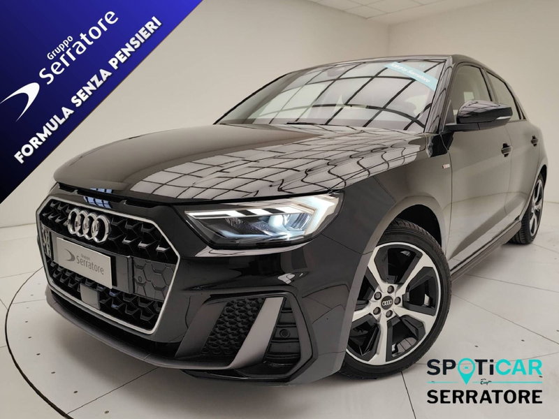 Audi A1 Sportback 30 TFSI S tronic Identity Black nuova a Erba