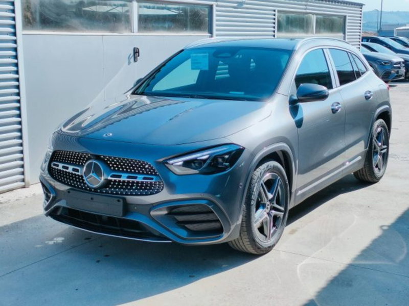 Mercedes-Benz GLA SUV 200 d Business Extra auto nuova a Mosciano Sant'Angelo