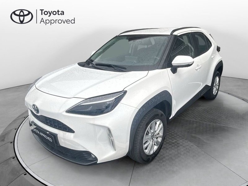 Toyota Yaris Cross Active fwd 115cv e-cvt del 2022 usata a Curno