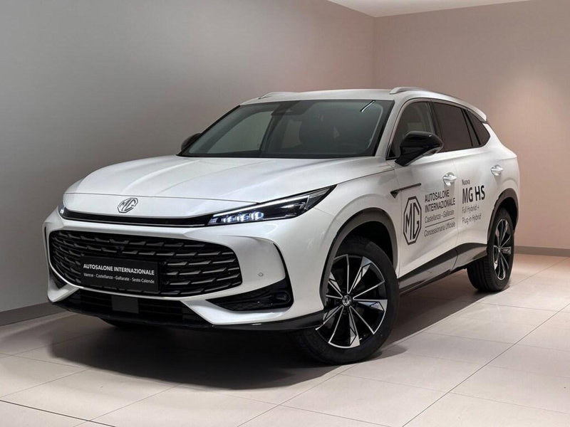 Mg HS 1.5 Luxury auto del 2026 usata a Varese