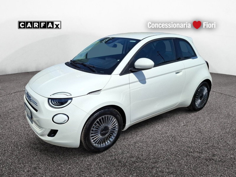 Fiat 500 1.0 hybrid Torino nuova a Latina