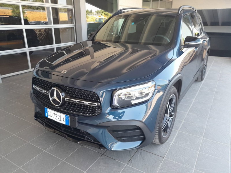 Mercedes-Benz GLB 200 Automatic Premium del 2021 usata a Asti
