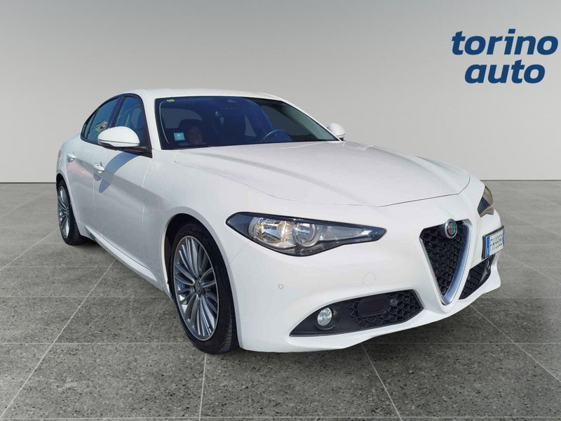 Alfa Romeo Giulia 2.2 Turbodiesel 150 CV AT8 Business del 2017 usata a Cherasco