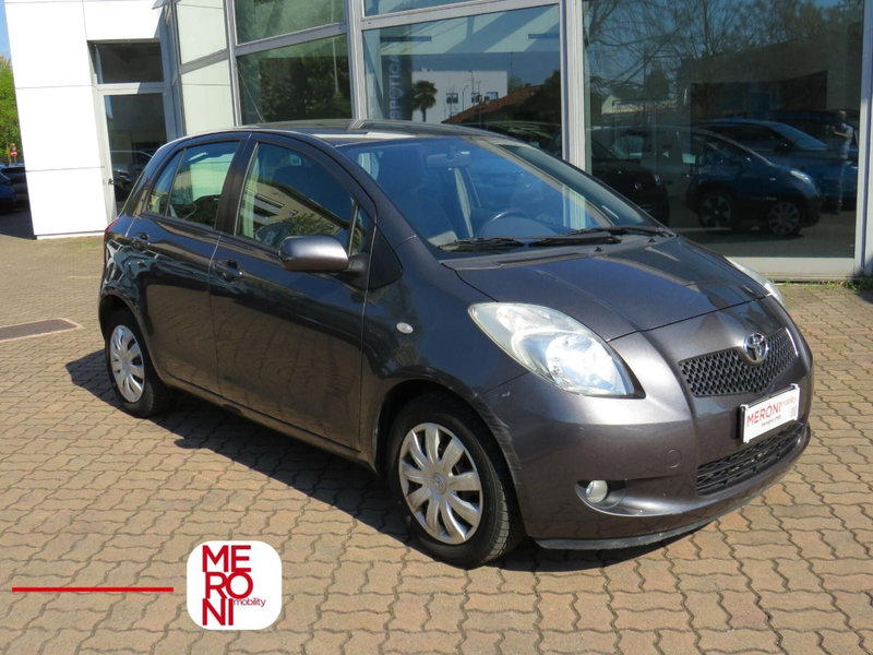 Toyota Yaris 1.3 5 porte del 2008 usata a Seregno