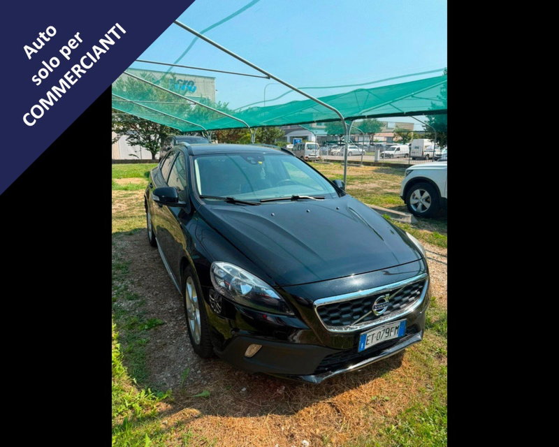 Volvo V40 Cross Country D2 1.6 Kinetic N1 del 2014 usata a Imola