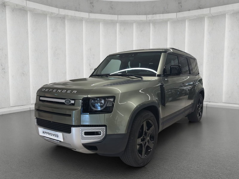 Land Rover Defender 110 3.0 l6 400 CV AWD Auto X-Dynamic S del 2022 usata a Milano