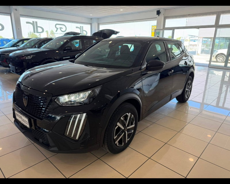 Peugeot 2008 1.2 puretech Active s&s 100cv del 2024 usata a Casale Monferrato