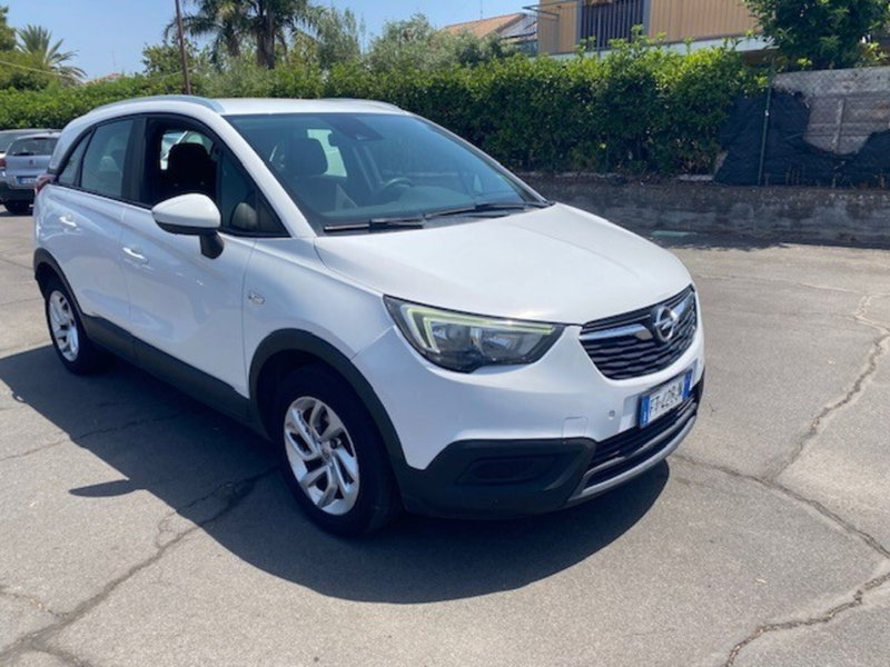 Opel Crossland X 1.5 ECOTEC D 102 CV Start&Stop Advance del 2019 usata a Catania