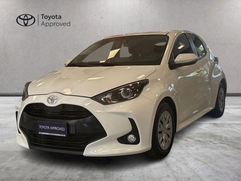 Toyota Yaris 1.0 5 porte Active del 2022 usata a Prato