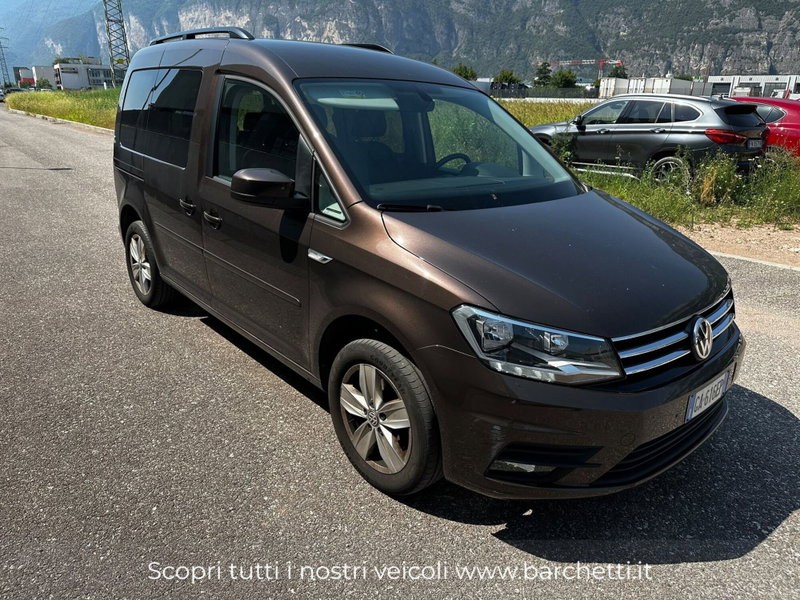 Volkswagen Caddy 2.0 TDI 150 CV DSG Comfortline del 2019 usata a Trento