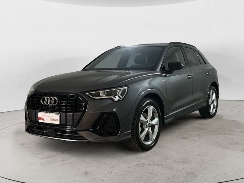 Audi Q3 Sportback 2.0 tdi S line edition 150cv s-tronic del 2025 usata a Nola
