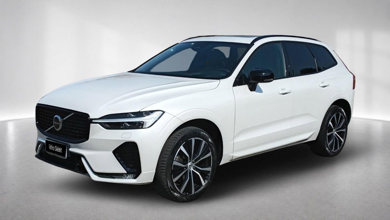 Volvo XC60 B4 (d) AWD automatico Ultimate Dark del 2023 usata a Parma
