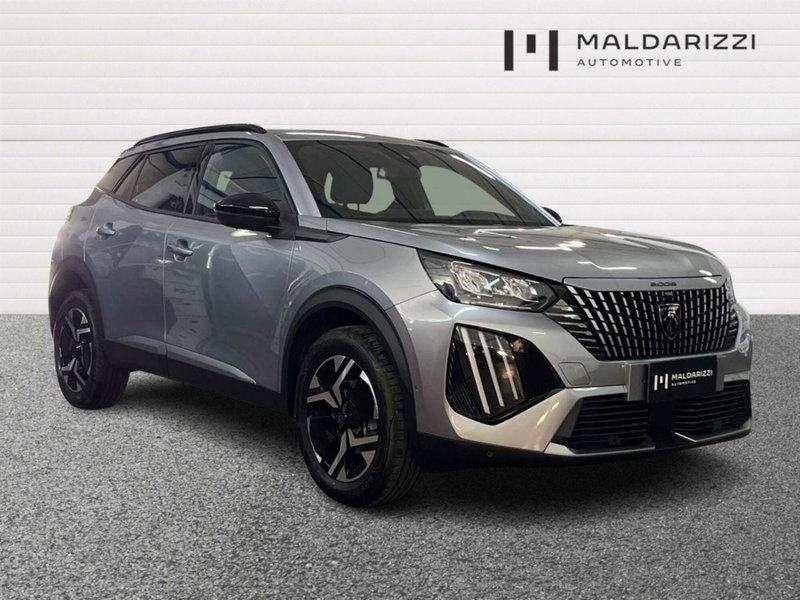 Peugeot 2008 1.2 puretech Allure s&s 100cv del 2025 usata a Trani