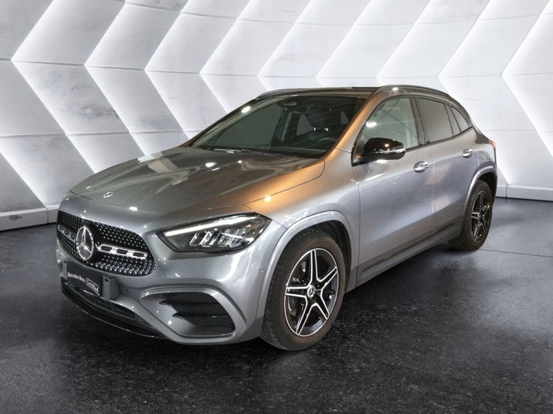 Mercedes-Benz GLA SUV 200 d AMG Line Premium Plus 4matic auto del 2024 usata a Caserta