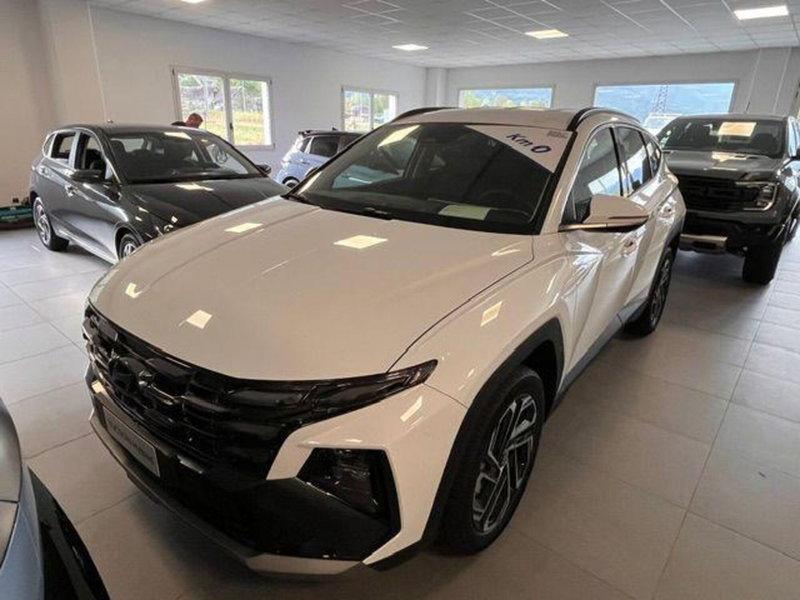 Hyundai Tucson 1.6 hev Exellence 4wd auto nuova a Montecrestese