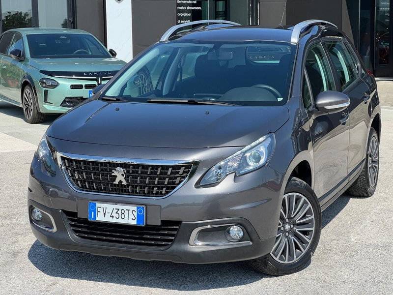 Peugeot 2008 BlueHDi 100 S&S Active del 2019 usata a Matera