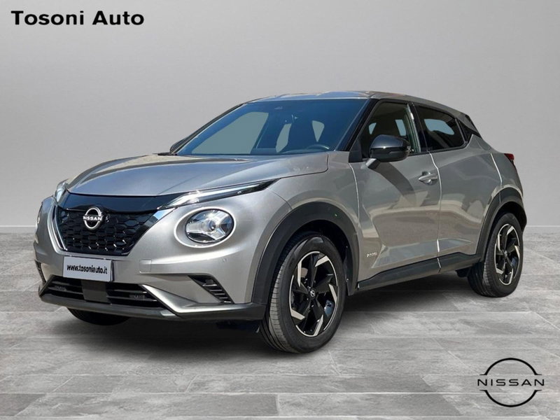Nissan Juke 1.6 hev N-Connecta del 2023 usata a Arezzo