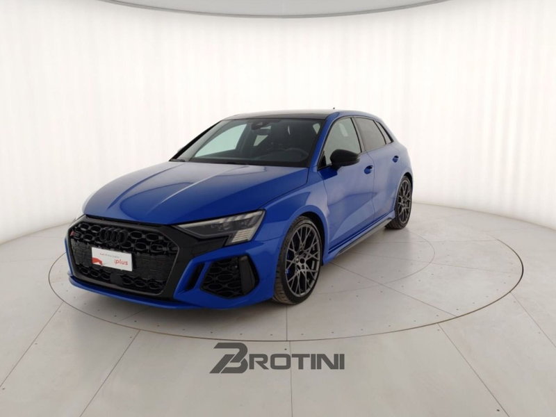 Audi RS 3 Sportback 3 TFSI quattro S tronic del 2023 usata a Massa