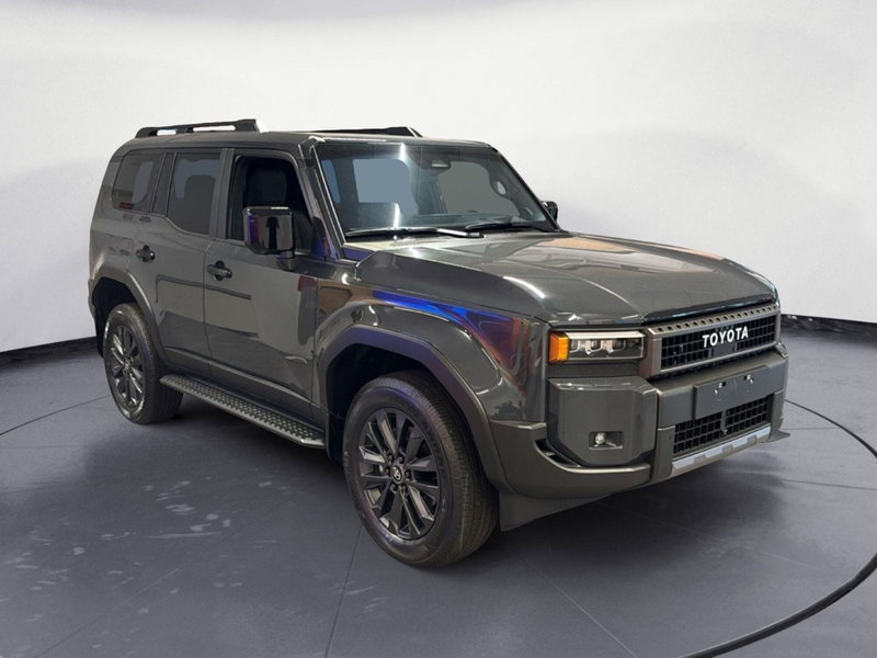 Toyota Land Cruiser 2.8 mhev Premium awd auto nuova a Massa